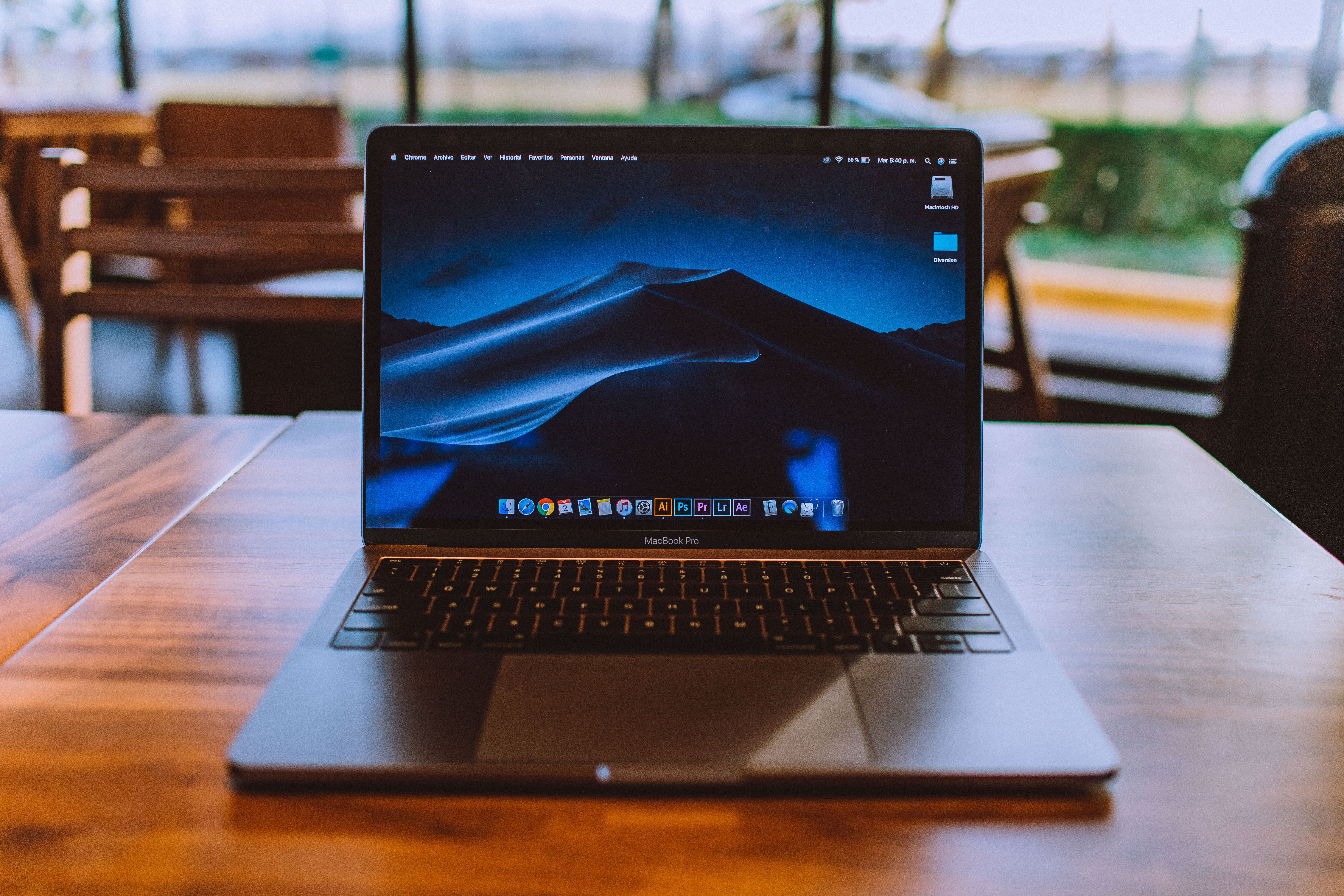 Server-Infrastruktur im Rechenzentrum – Basis moderner IT-Operations (Bildquelle: Pexels)