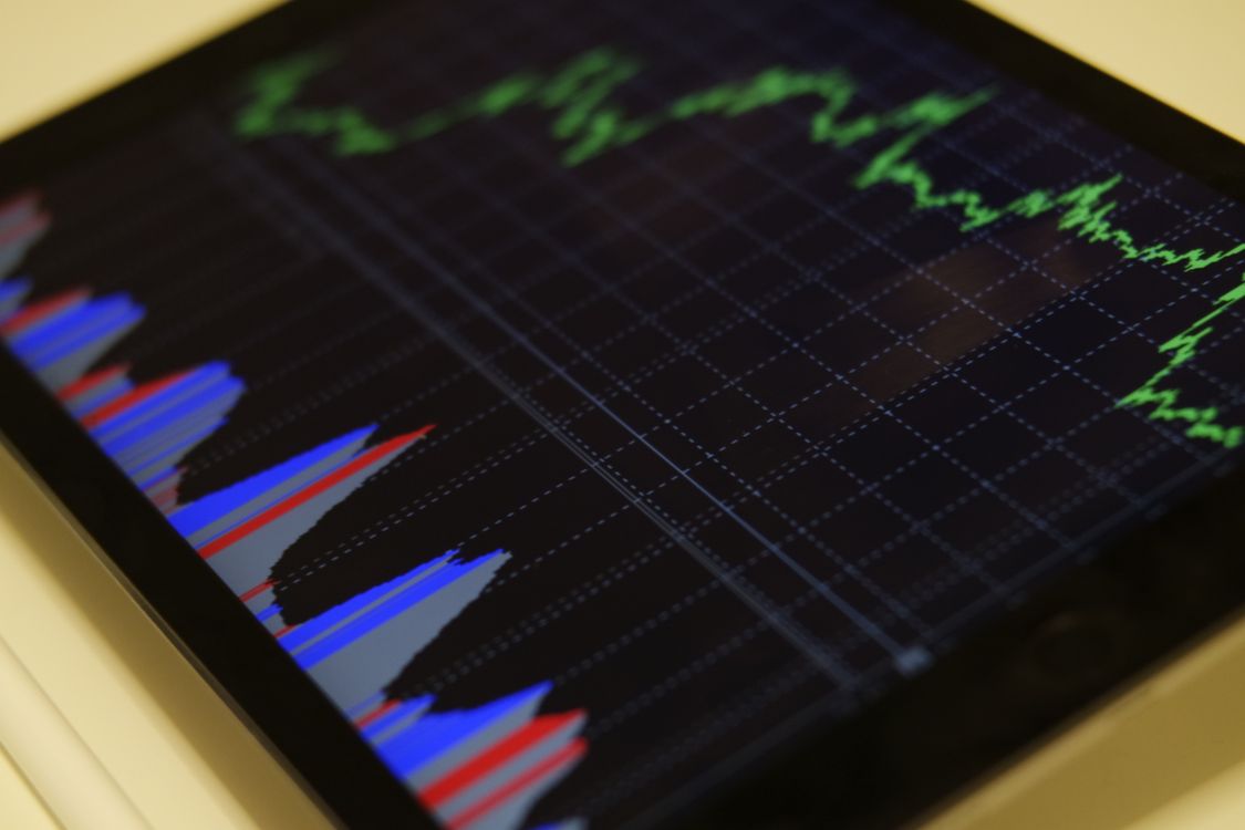 Übersichtliches Analytics-Dashboard – symbolisch für strukturierte Statusseiten und SLA-Transparenz