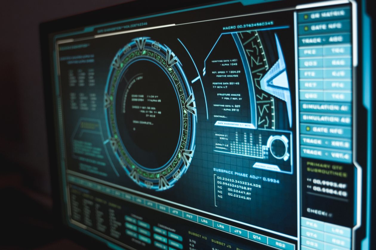 Cybersicherheit und Code-Analyse – Symbolbild für Software-Supply-Chain-Sicherheit (Bild: Pexels)